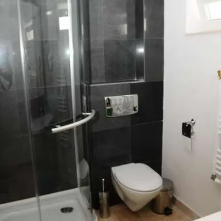 Cube Apartment