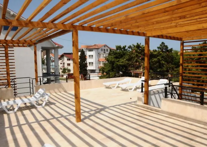 Cube Апартаменты *