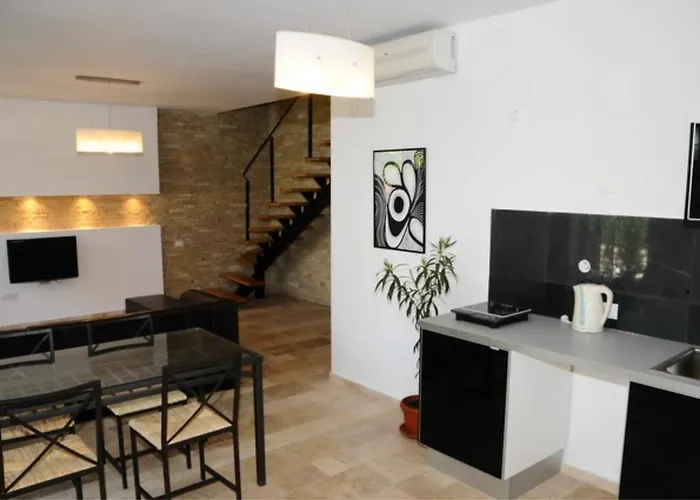 Cube Эфорие Норд